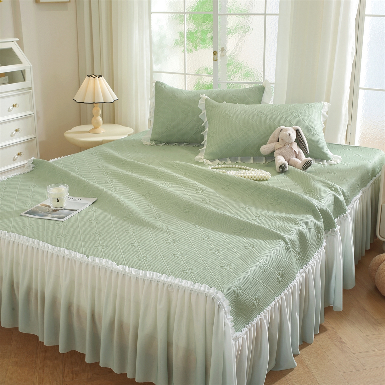 91家纺网 家纺一手货源 找家纺 共鸣沙发垫 2025新款凉感四叶草床裙款凉席席子 床裙四叶草绿色