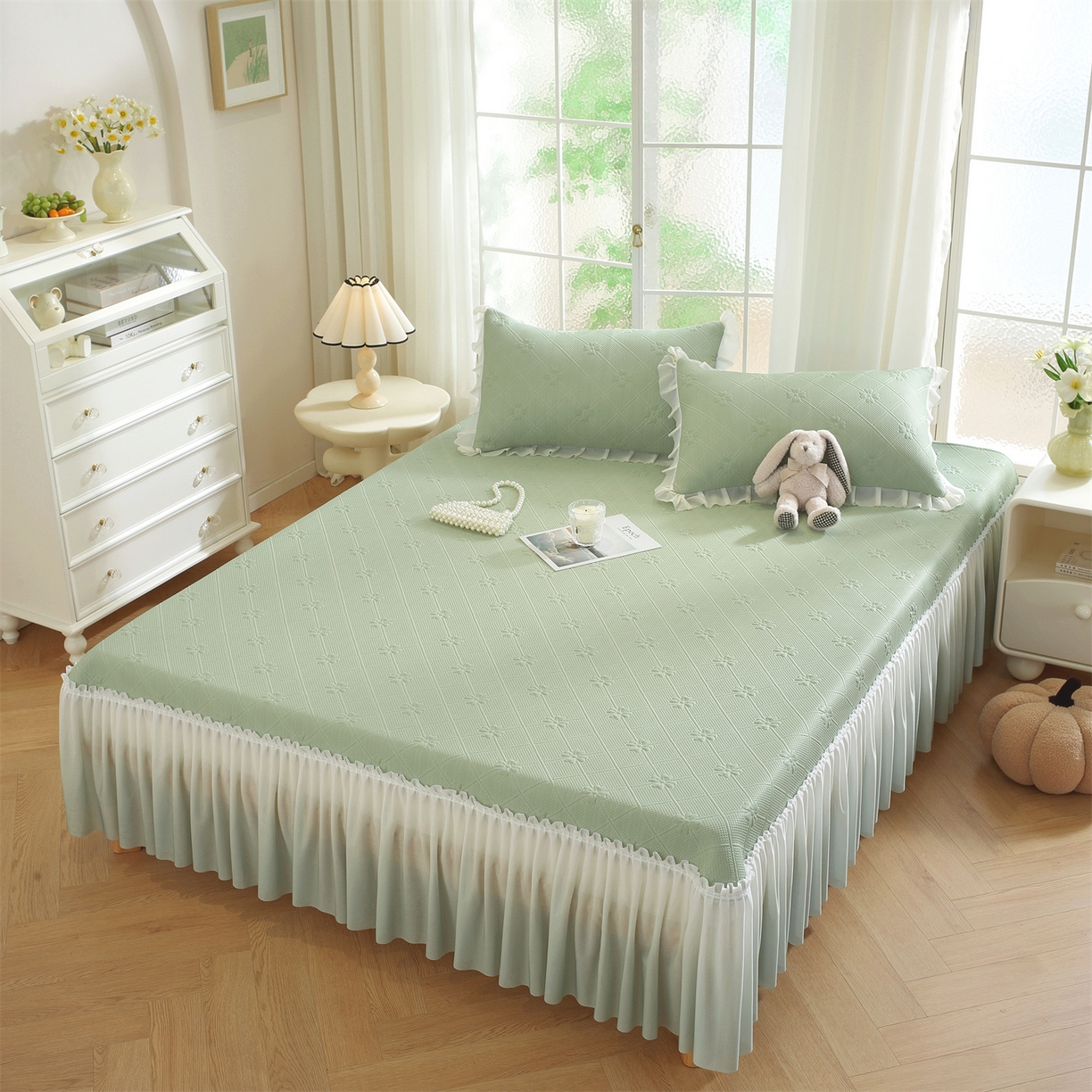 91家纺网 家纺一手货源 找家纺 共鸣沙发垫 2025新款凉感四叶草床裙款凉席席子 床裙四叶草绿色