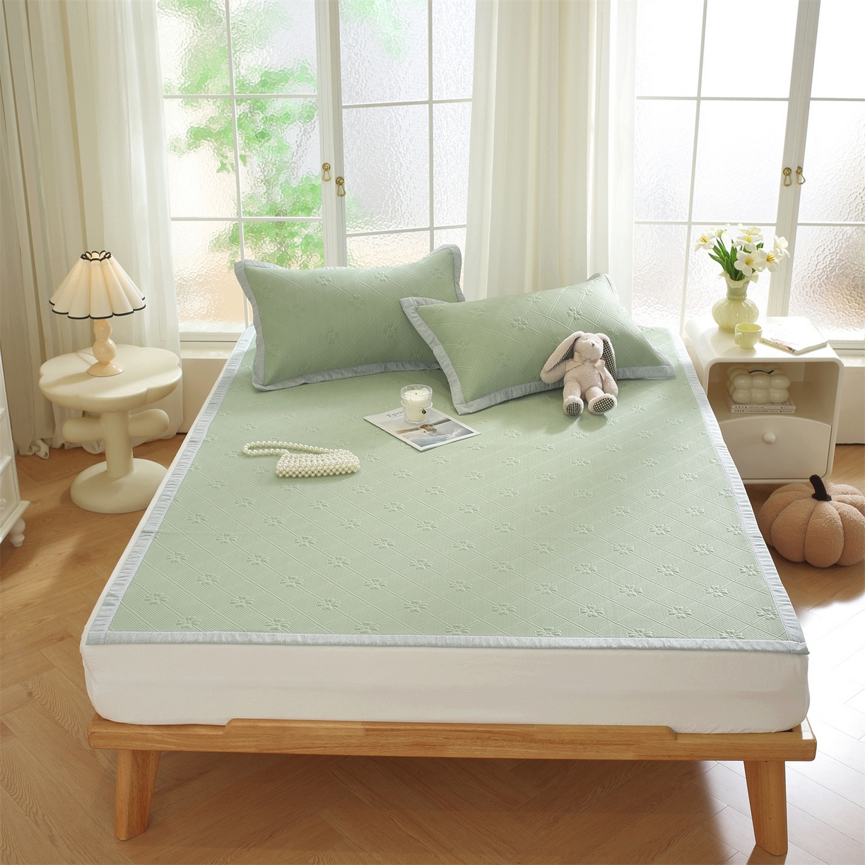 91家纺网 家纺一手货源 找家纺 共鸣沙发垫 2025新款凉感四叶草平铺款凉席席子 四叶草绿色