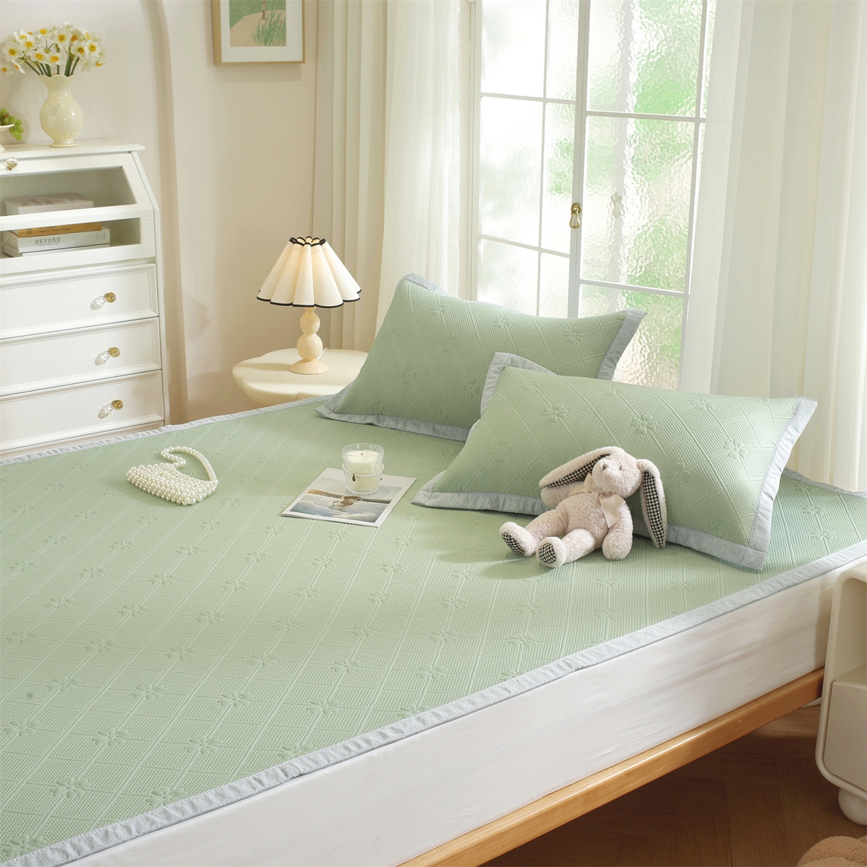 91家纺网 家纺一手货源 找家纺 共鸣沙发垫 2025新款凉感四叶草平铺款凉席席子 四叶草绿色