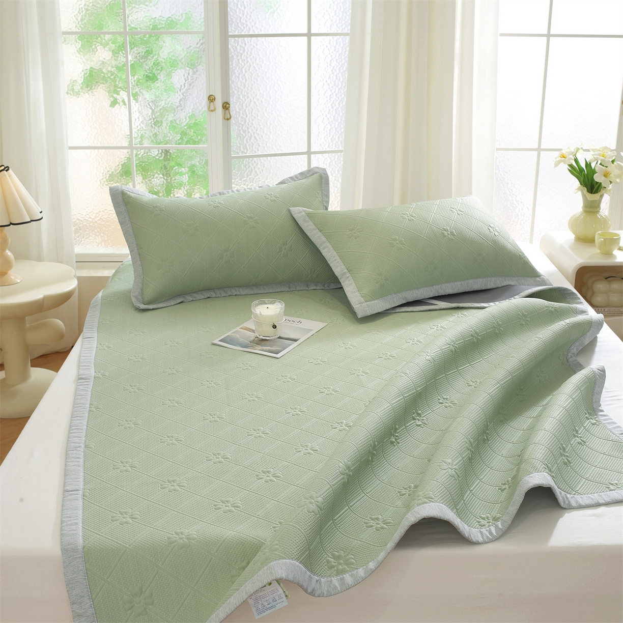 91家纺网 家纺一手货源 找家纺 共鸣沙发垫 2025新款凉感四叶草平铺款凉席席子 四叶草绿色