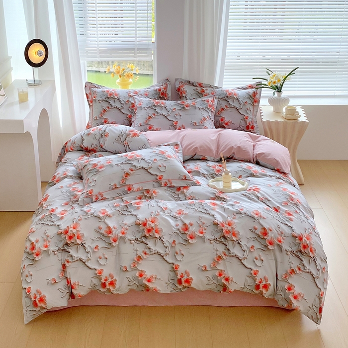 91家纺网 家纺一手货源 找家纺 星期三家纺 2025年7月新款铂金全棉纯棉13372四件套 卢浮梦