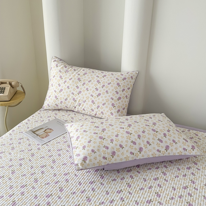91家纺网 家纺一手货源 找家纺 橘夏家纺 2025春夏新款莱赛尔天丝棉床盖单床盖床盖单件--稀疏小花 五叶草玫瑰-薰衣紫