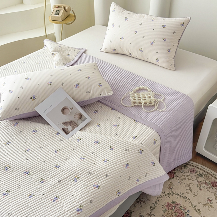 91家纺网 家纺一手货源 找家纺 橘夏家纺 2025春夏新款莱赛尔天丝棉床盖单床盖床盖单件--稀疏小花 清新小玫瑰-薰衣紫