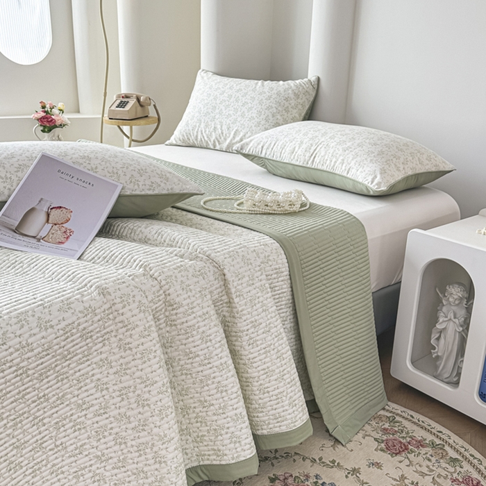 91家纺网 家纺一手货源 找家纺 橘夏家纺 2025新款A类莱赛尔天丝棉印花床盖-自然丛林 小叶女贞-绿意