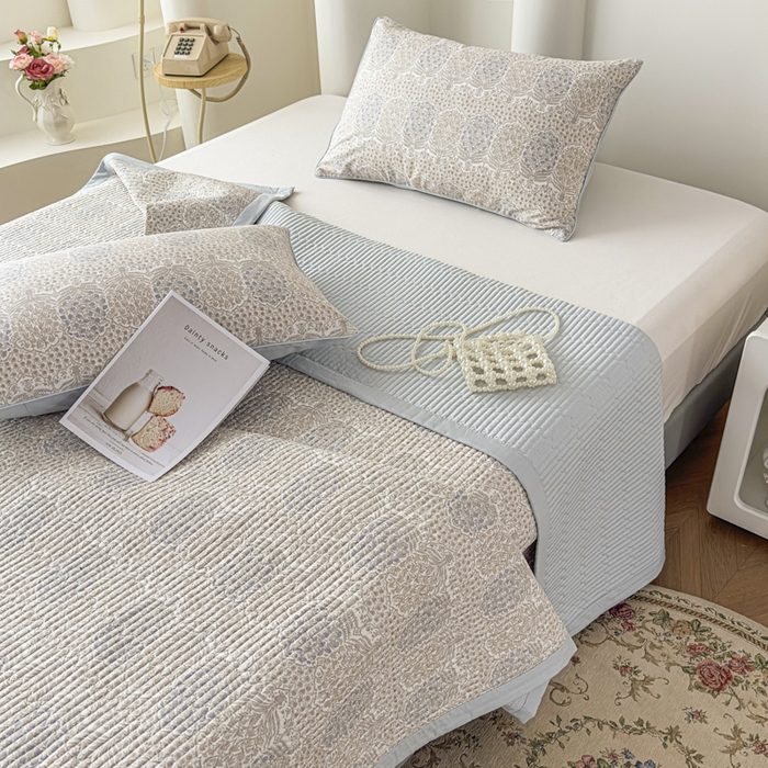 91家纺网 家纺一手货源 找家纺 （总）橘夏家纺 2025新款A类莱赛尔天丝棉印花床盖-自然丛林