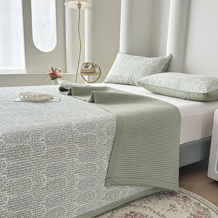 91家纺网 家纺一手货源 找家纺 橘夏家纺 2025新款A类莱赛尔天丝棉印花床盖-自然丛林 铃兰花园-绿意