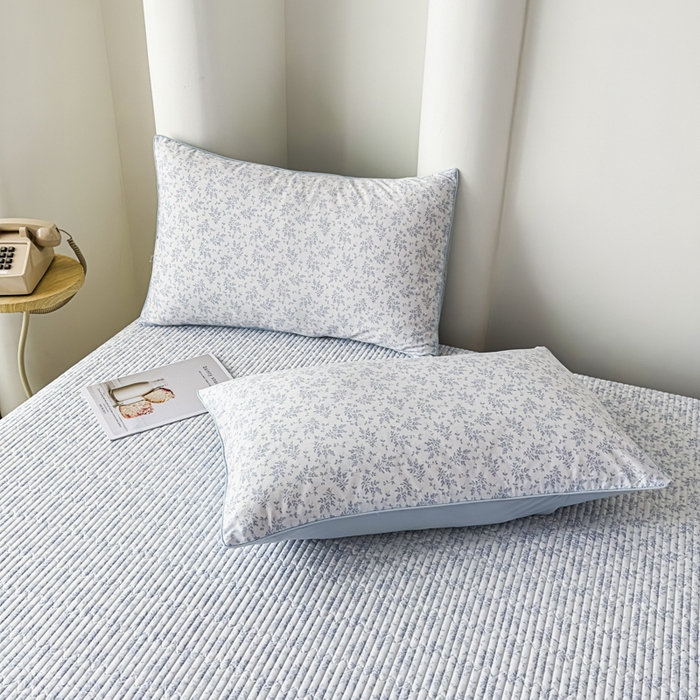 91家纺网 家纺一手货源 找家纺 橘夏家纺 2025新款A类莱赛尔天丝棉印花床盖-自然丛林 小叶女贞-天蓝