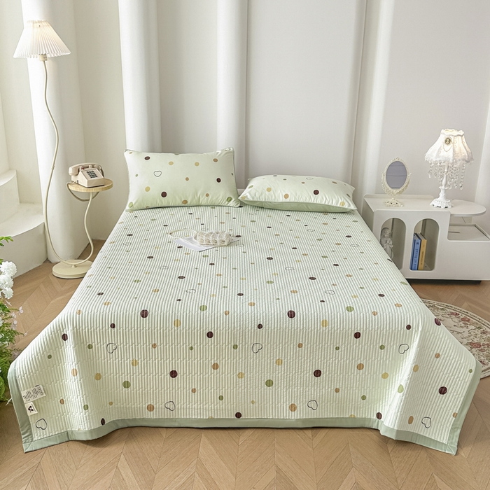 91家纺网 家纺一手货源 找家纺 橘夏家纺 2025新款A类莱赛尔天丝棉印花床盖-自由几何 心爱小圆点-绿意