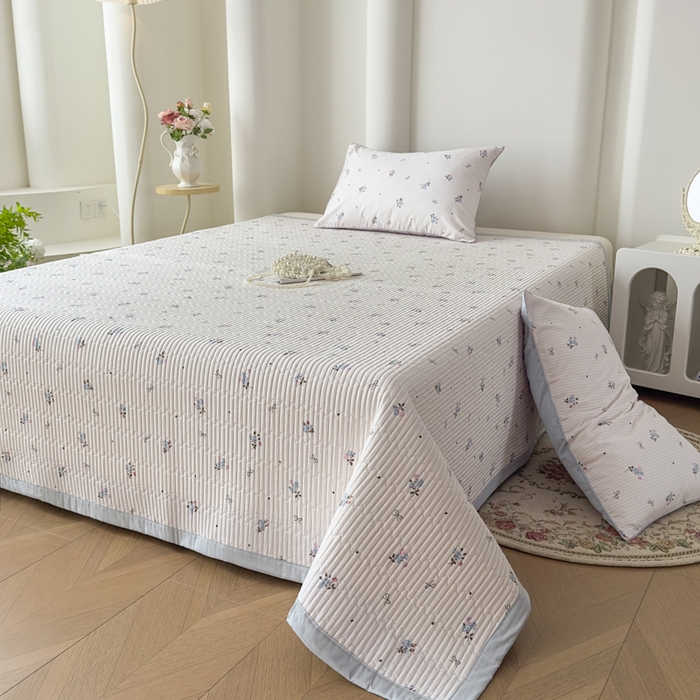 91家纺网 家纺一手货源 找家纺 （总）恒尚居 2025新款A类莱赛尔天丝棉印花床盖-稀疏小花