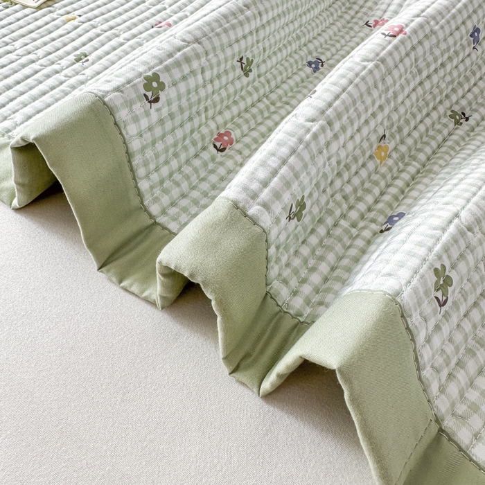 91家纺网 家纺一手货源 找家纺 恒尚居 2025新款A类莱赛尔天丝棉印花床盖-稀疏小花 春意小花格-绿意