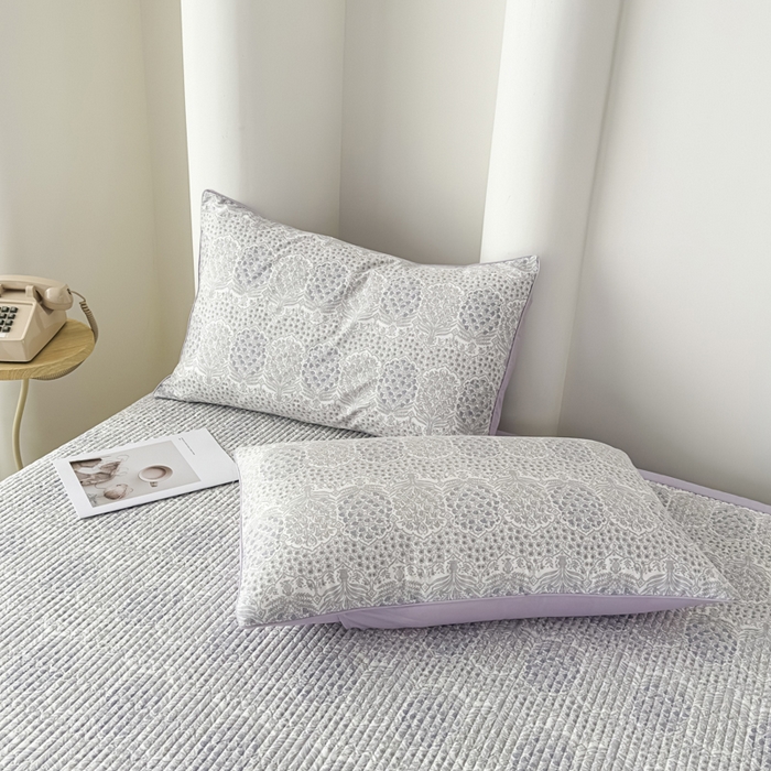 91家纺网 家纺一手货源 找家纺 恒尚居 2025新款A类莱赛尔天丝棉印花床盖-自然丛林 铃兰花园-薰衣紫