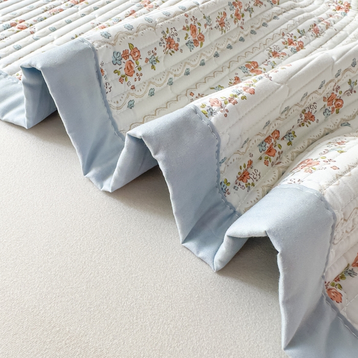 91家纺网 家纺一手货源 找家纺 恒尚居 2025新款A类莱赛尔天丝棉印花床盖-自由几何 自由小玫瑰-天蓝