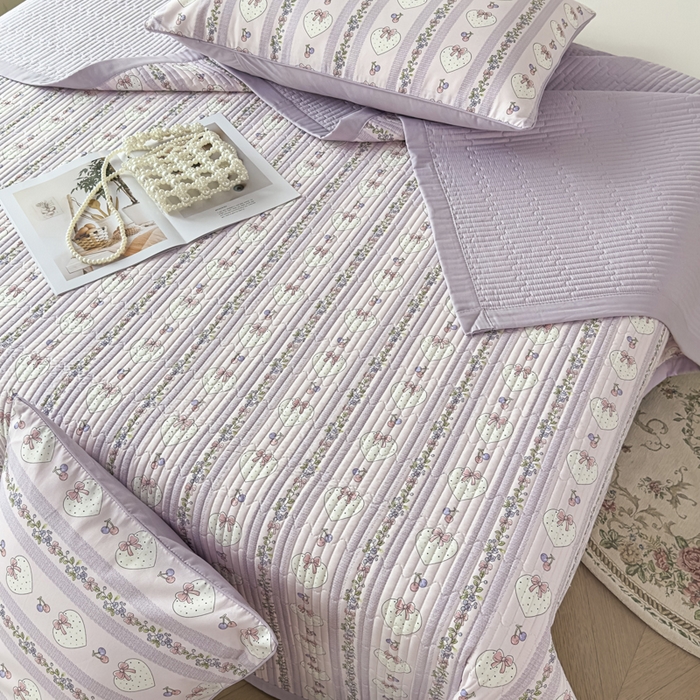 91家纺网 家纺一手货源 找家纺 恒尚居 2025新款A类莱赛尔天丝棉印花床盖-自由几何 蝴蝶结甜心-薰衣紫