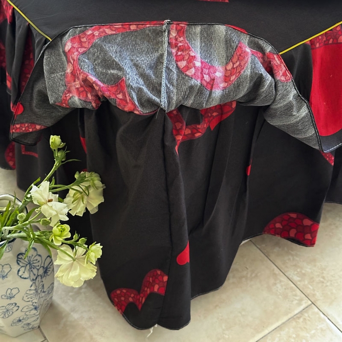 91家纺网 家纺一手货源 找家纺 雨田家纺 2025新款亲肤印花床裙三件套系列 心心相惜