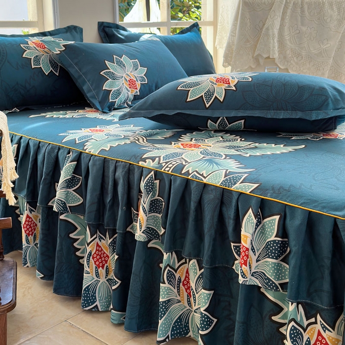 91家纺网 家纺一手货源 找家纺 雨田家纺 2025新款亲肤印花床裙三件套系列 优雅绽放