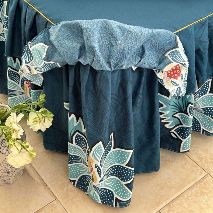 91家纺网 家纺一手货源 找家纺 雨田家纺 2025新款亲肤印花床裙三件套系列 优雅绽放