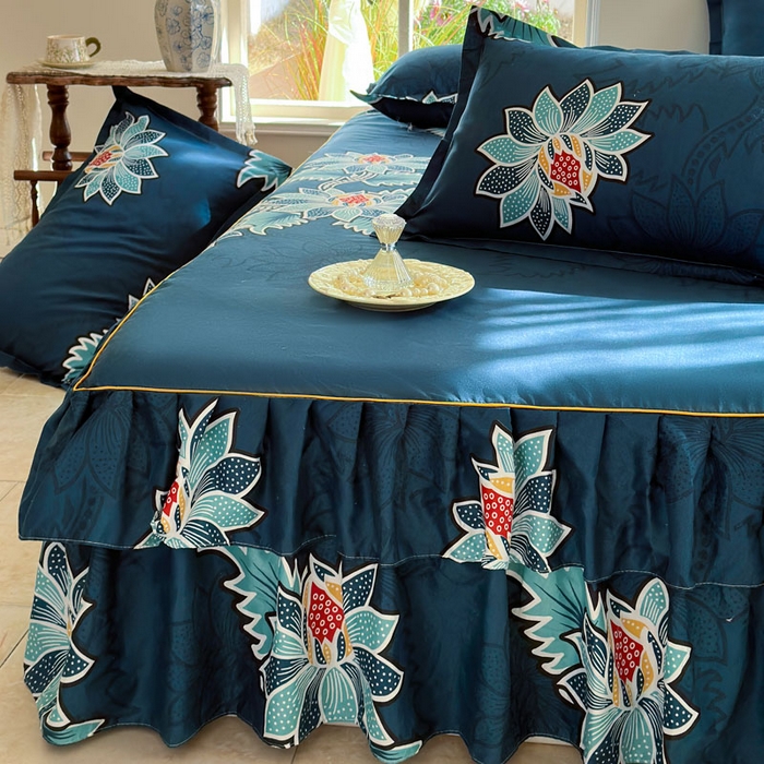 91家纺网 家纺一手货源 找家纺 雨田家纺 2025新款亲肤印花床裙三件套系列 优雅绽放