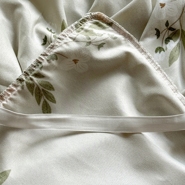 91家纺网 家纺一手货源 找家纺 雨田家纺 2025新款柔软亲肤印花床裙四件套 茉莉飘雪