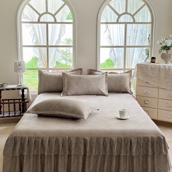 91家纺网 家纺一手货源 找家纺 雨田家纺 2025新款亲肤棉印花床裙四件套-系列一 千山万水棕