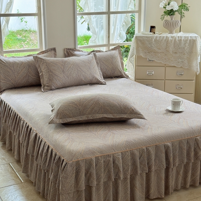 91家纺网 家纺一手货源 找家纺 雨田家纺 2025新款亲肤棉印花床裙四件套-系列一 千山万水棕