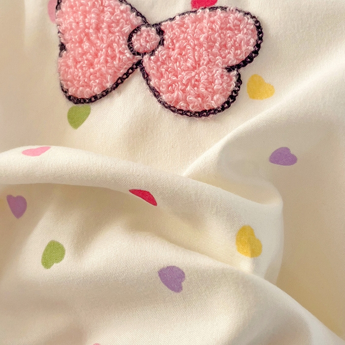 91家纺网 家纺一手货源 找家纺 云木里 2025新款云朵棉毛巾绣印花四件套 大眼萌兔