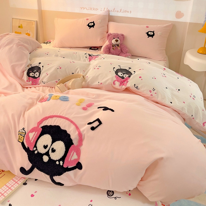 91家纺网 家纺一手货源 找家纺 云木里 2025新款云朵棉毛巾绣印花四件套 音乐煤球