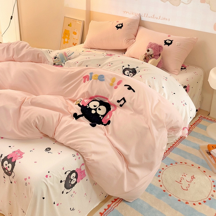 91家纺网 家纺一手货源 找家纺 云木里 2025新款云朵棉毛巾绣印花四件套 音乐煤球