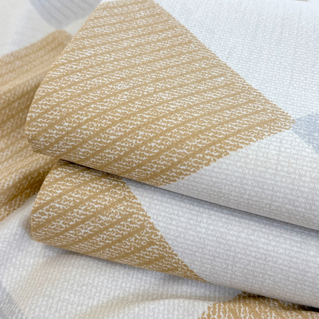 91家纺网 家纺一手货源 找家纺 壹贝家纺 2025新款小清新全棉纯棉印花系列-单床单 瑞吉斯-黄