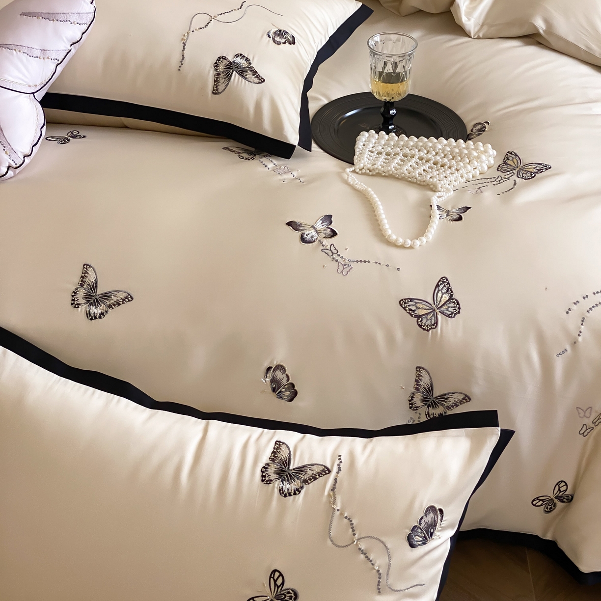 91家纺网 家纺一手货源 找家纺 （总）佳汐蓝家纺 2025春夏新款天丝棉刺绣四件套-蕾丝幻影