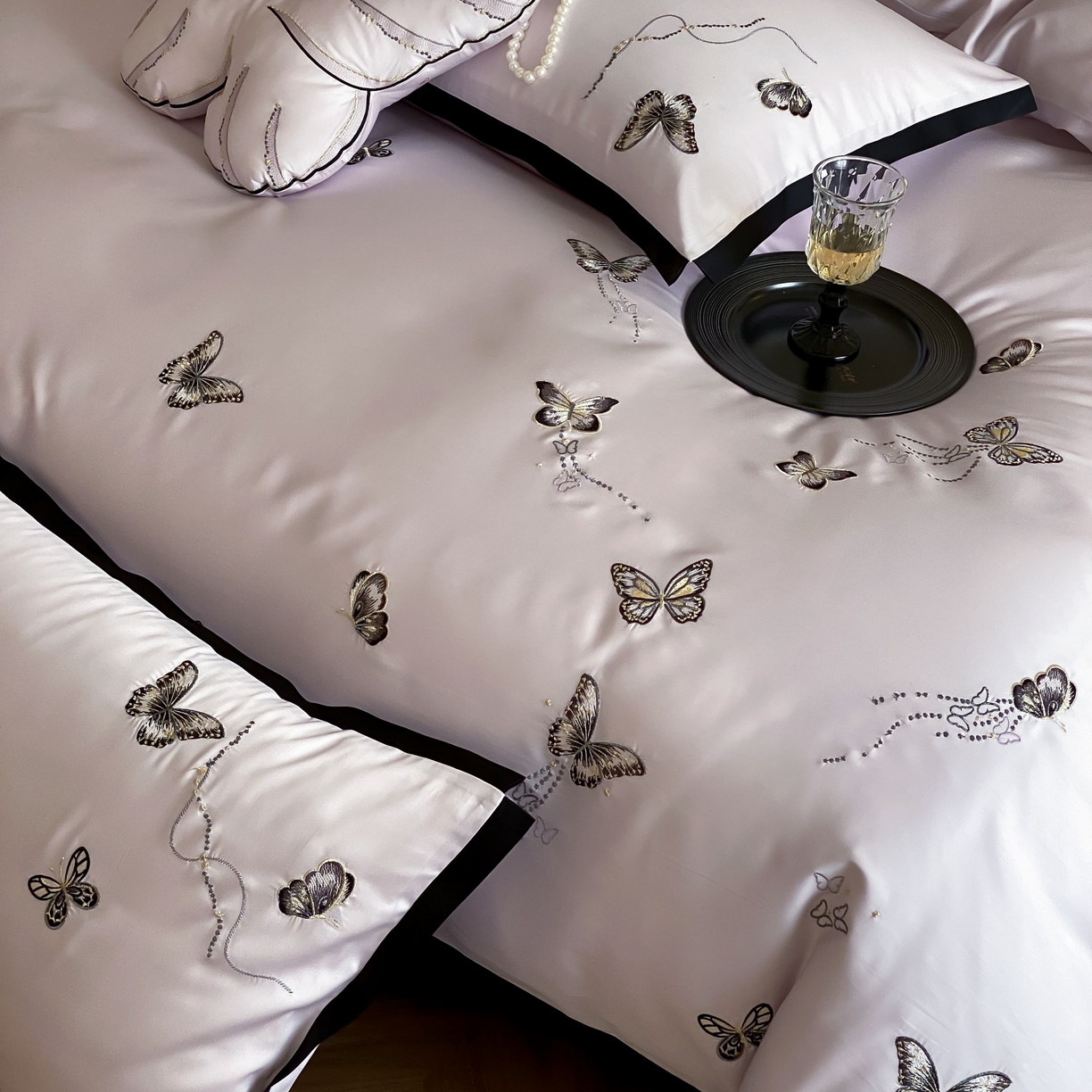 91家纺网 家纺一手货源 找家纺 佳汐蓝家纺 2025春夏新款天丝棉刺绣四件套-蕾丝幻影 蕾丝幻影·紫