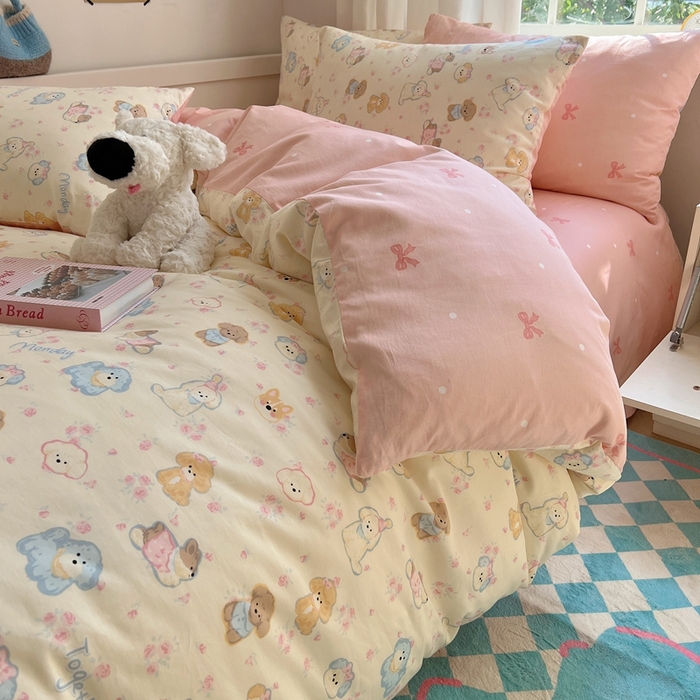 91家纺网 家纺一手货源 找家纺 瑞莱 2023新款13372全棉印花单被套 狗狗家族（粉）