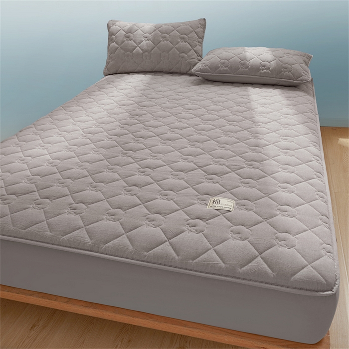 91家纺网 家纺一手货源 找家纺 西域种棉人·千百笠 2025新款A类抗菌里外全棉100%新疆棉花填充夹棉床笠母婴级床笠单件纯色床罩保护罩套全包围 夏洛床笠-灰