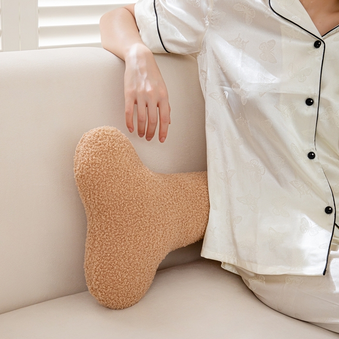 91家纺网 家纺一手货源 找家纺 （总）沐沐家纺 2026新款亲肤舒适泰迪绒骨头抱枕