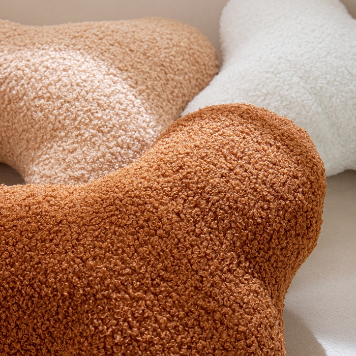 91家纺网 家纺一手货源 找家纺 沐沐家纺 2026新款亲肤舒适泰迪绒骨头抱枕 组合图仅供参考