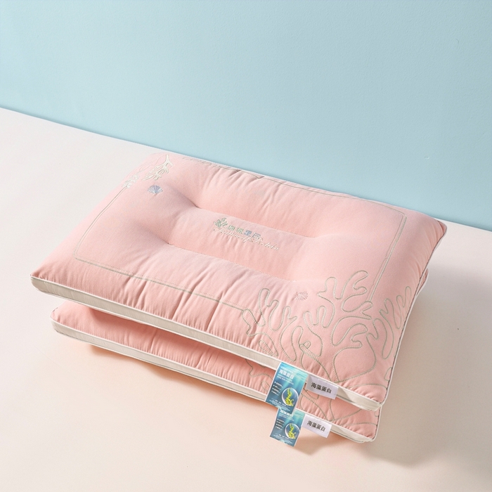91家纺网 家纺一手货源 找家纺 橘夏家纺 2025新款刺绣款超柔软枕头枕芯家用单个成人护颈椎助深度睡眠枕头枕芯 粉玉 48x74cm/只