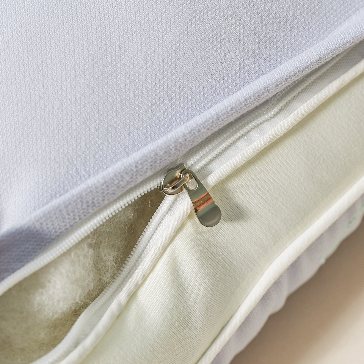 91家纺网 家纺一手货源 找家纺 橘夏家纺 2025新款刺绣款超柔软枕头枕芯家用单个成人护颈椎助深度睡眠枕头枕芯 兰灰 48x74cm/对