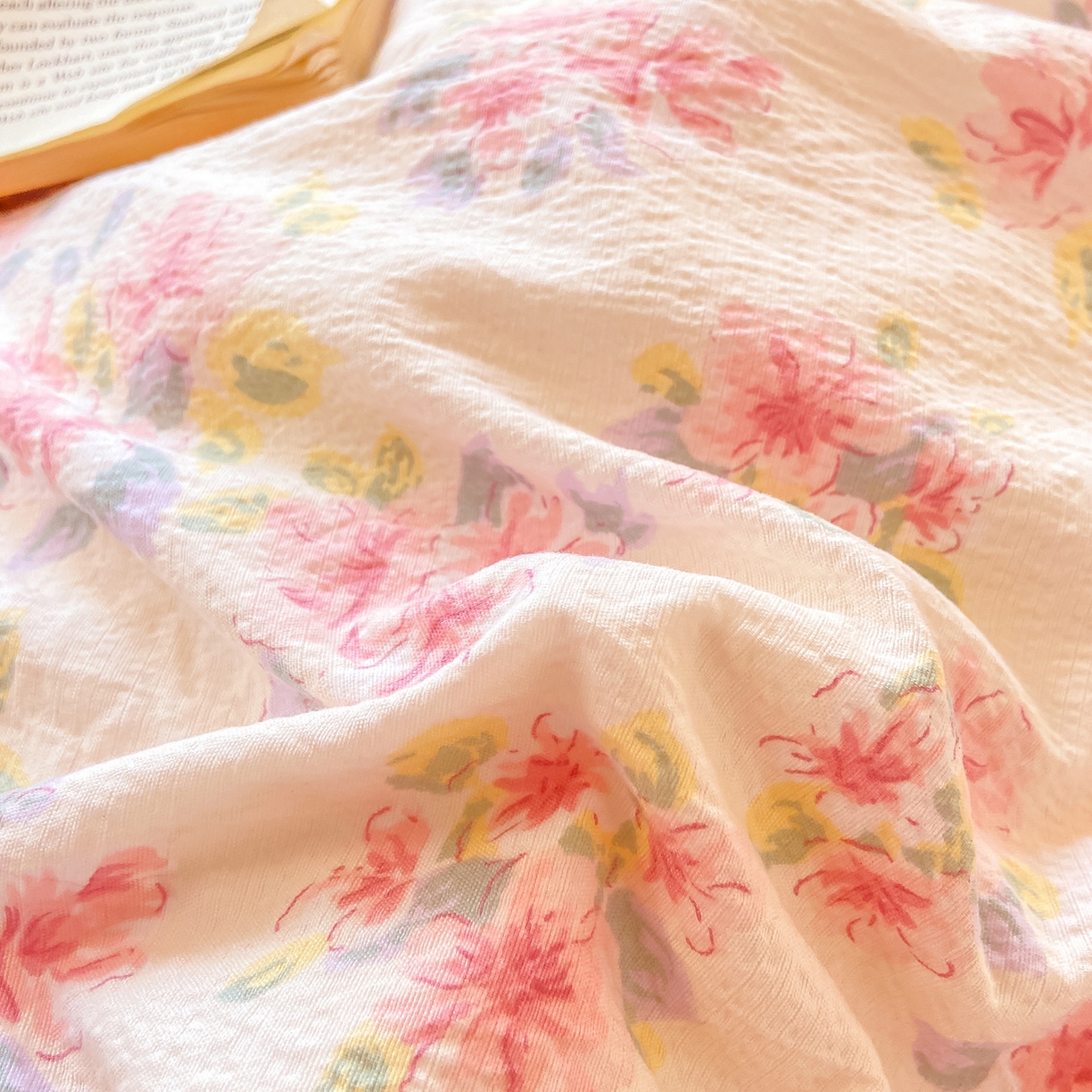 91家纺网 家纺一手货源 找家纺 眠势力 2025新款双层纱学生三件套宿舍上下铺套件ins奶油风云感四件套 粉调花海