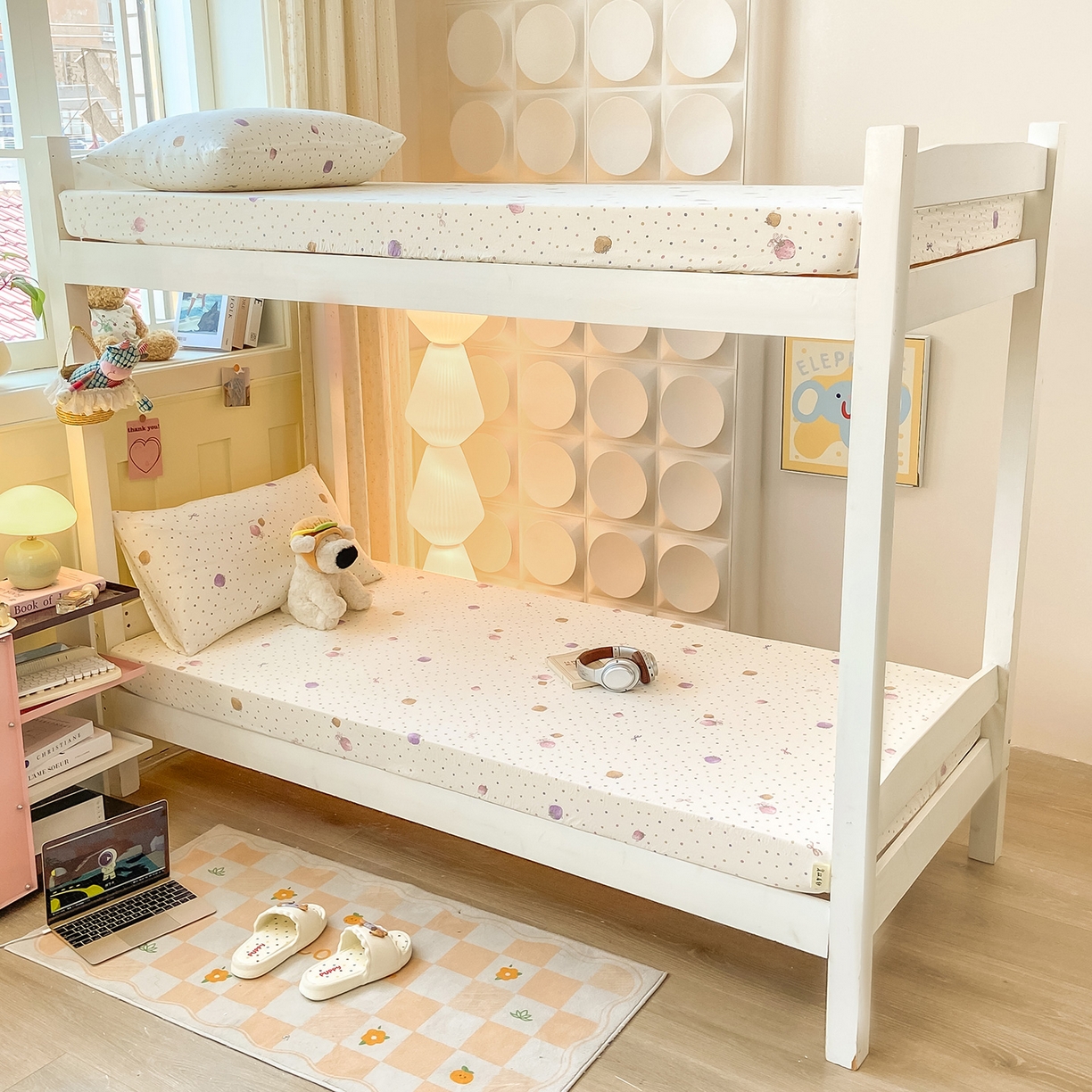 91家纺网 家纺一手货源 找家纺 眠势力 2025新款双层纱学生三件套宿舍上下铺套件ins奶油风云感四件套 点点草莓