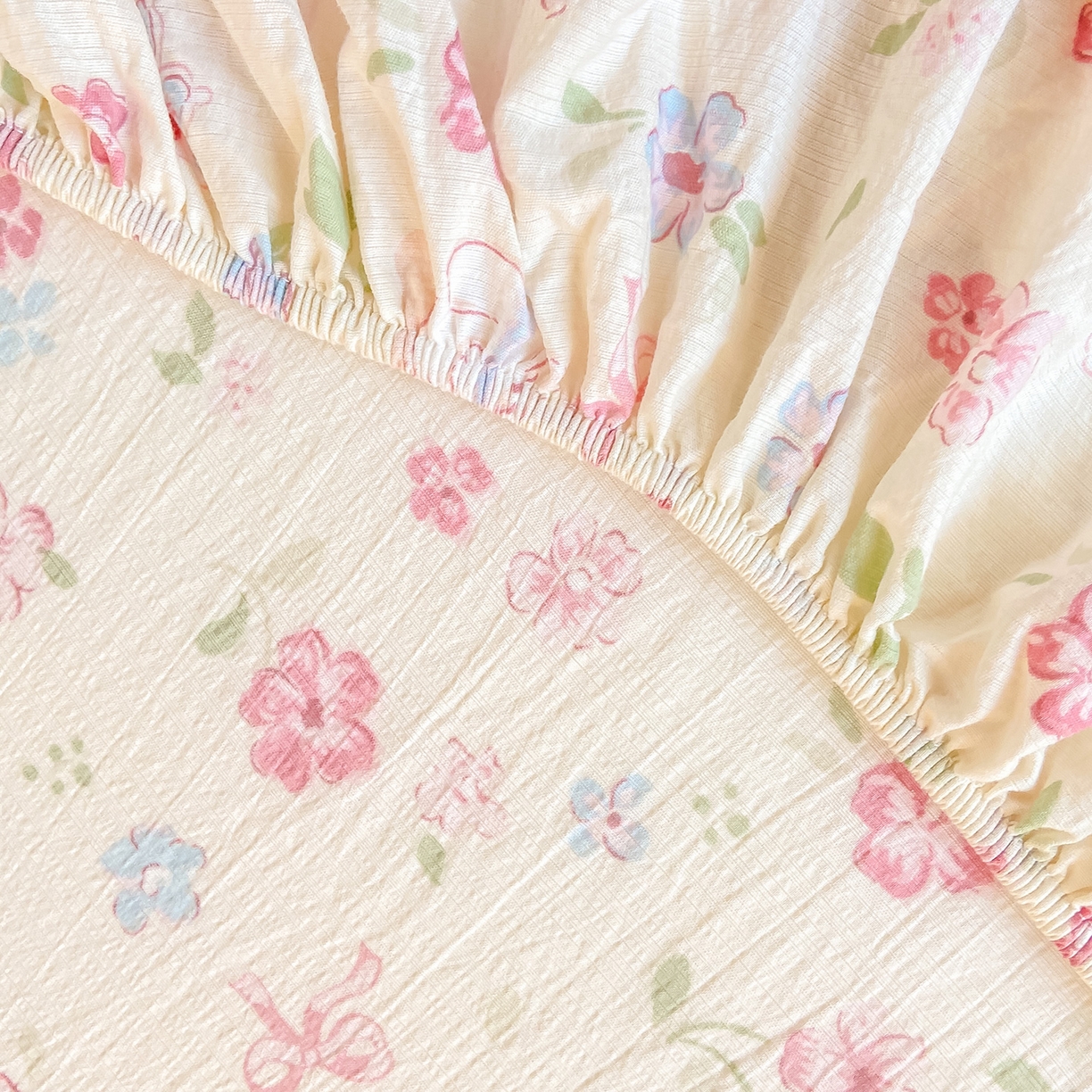 91家纺网 家纺一手货源 找家纺 眠势力 2025新款双层纱学生三件套宿舍上下铺套件ins奶油风云感四件套 花丛猫咪