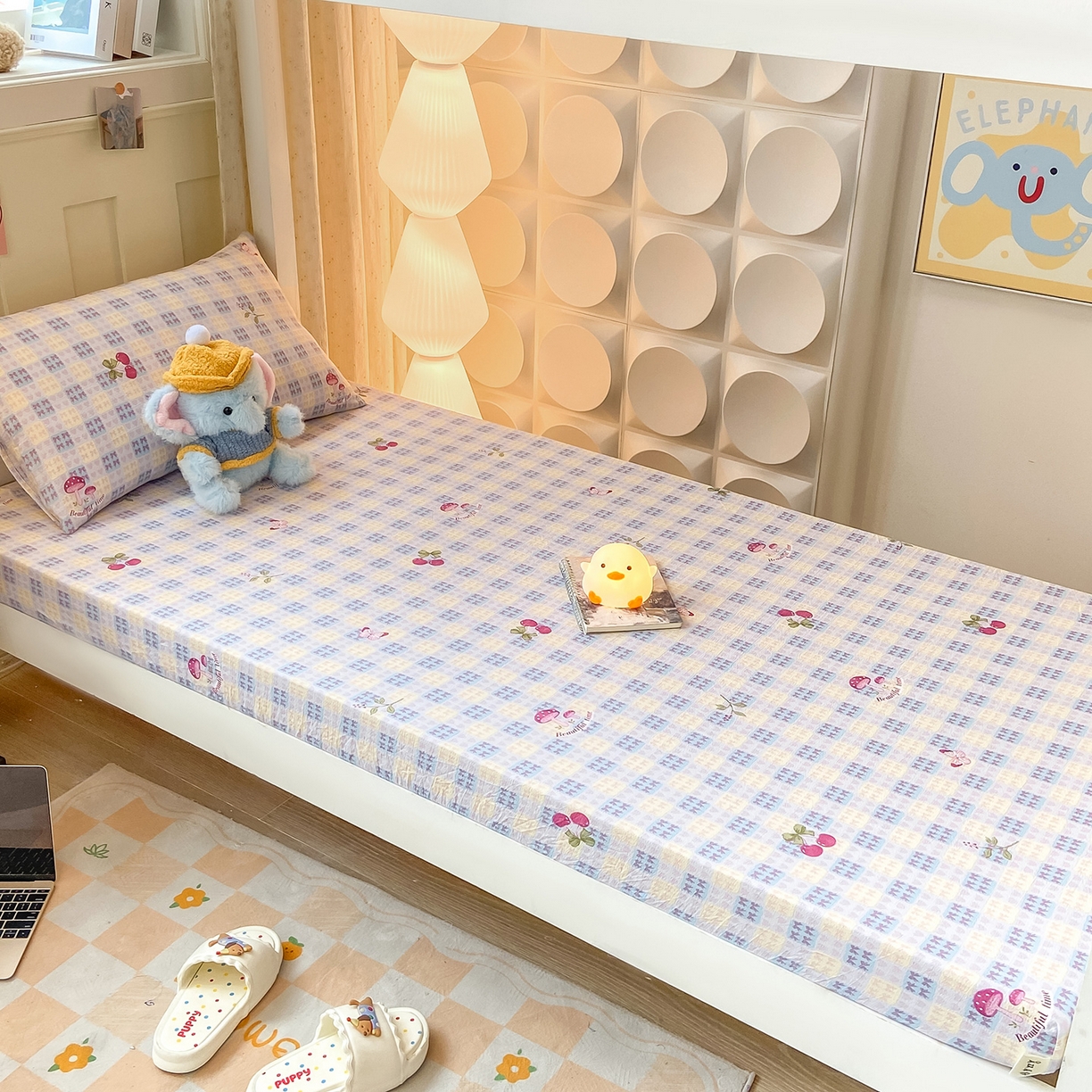 91家纺网 家纺一手货源 找家纺 眠势力 2025新款双层纱学生三件套宿舍上下铺套件ins奶油风云感四件套 甜樱蜜语