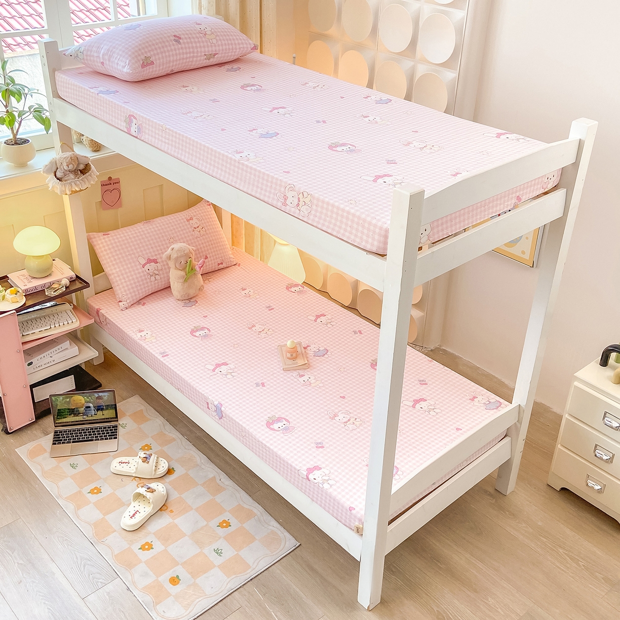 91家纺网 家纺一手货源 找家纺 眠势力 2025新款双层纱学生三件套宿舍上下铺套件ins奶油风云感四件套 乖乖兔