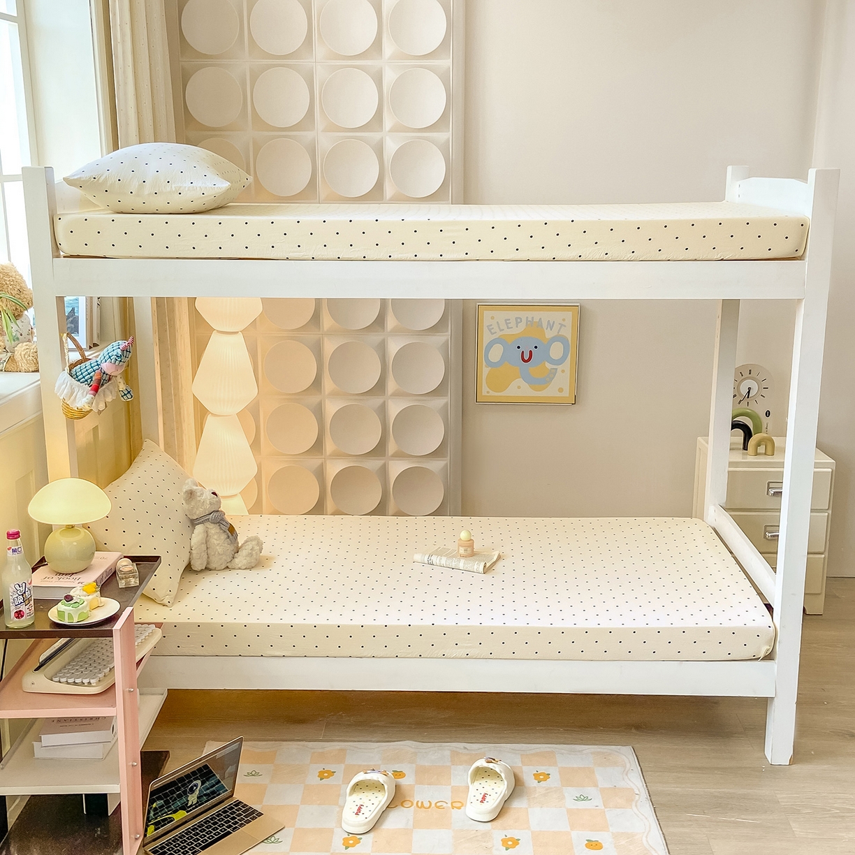 91家纺网 家纺一手货源 找家纺 眠势力 2025新款双层纱学生三件套宿舍上下铺套件ins奶油风云感四件套 极简波点