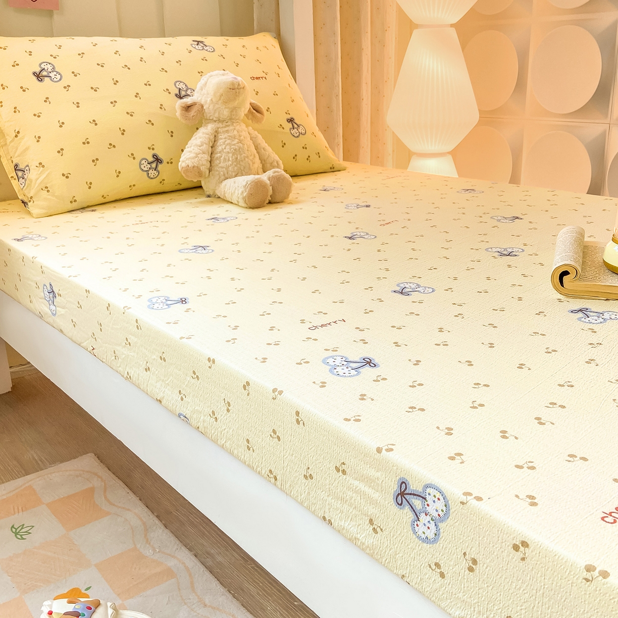 91家纺网 家纺一手货源 找家纺 眠势力 2025新款双层纱学生三件套宿舍上下铺套件ins奶油风云感四件套 樱桃丸子