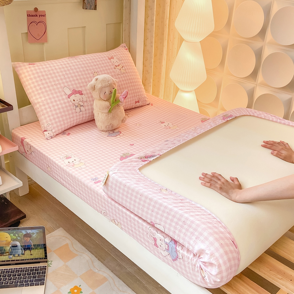 91家纺网 家纺一手货源 找家纺 眠势力 2025新款双层纱学生三件套宿舍上下铺套件ins奶油风云感四件套 乖乖兔