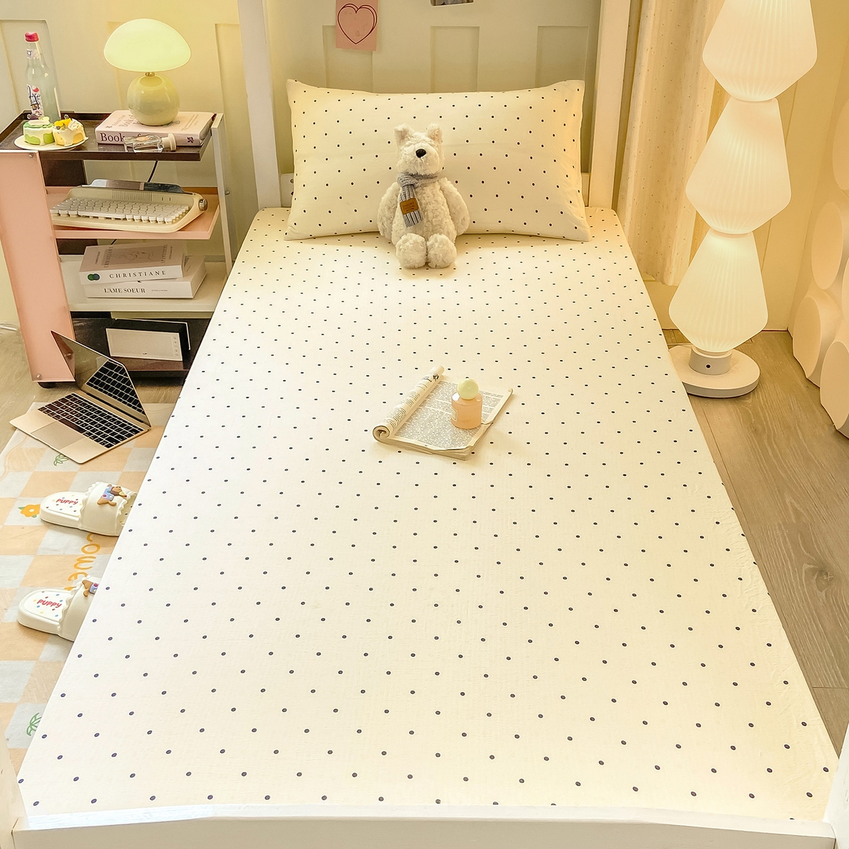 91家纺网 家纺一手货源 找家纺 眠势力 2025新款双层纱学生三件套宿舍上下铺套件ins奶油风云感四件套 极简波点