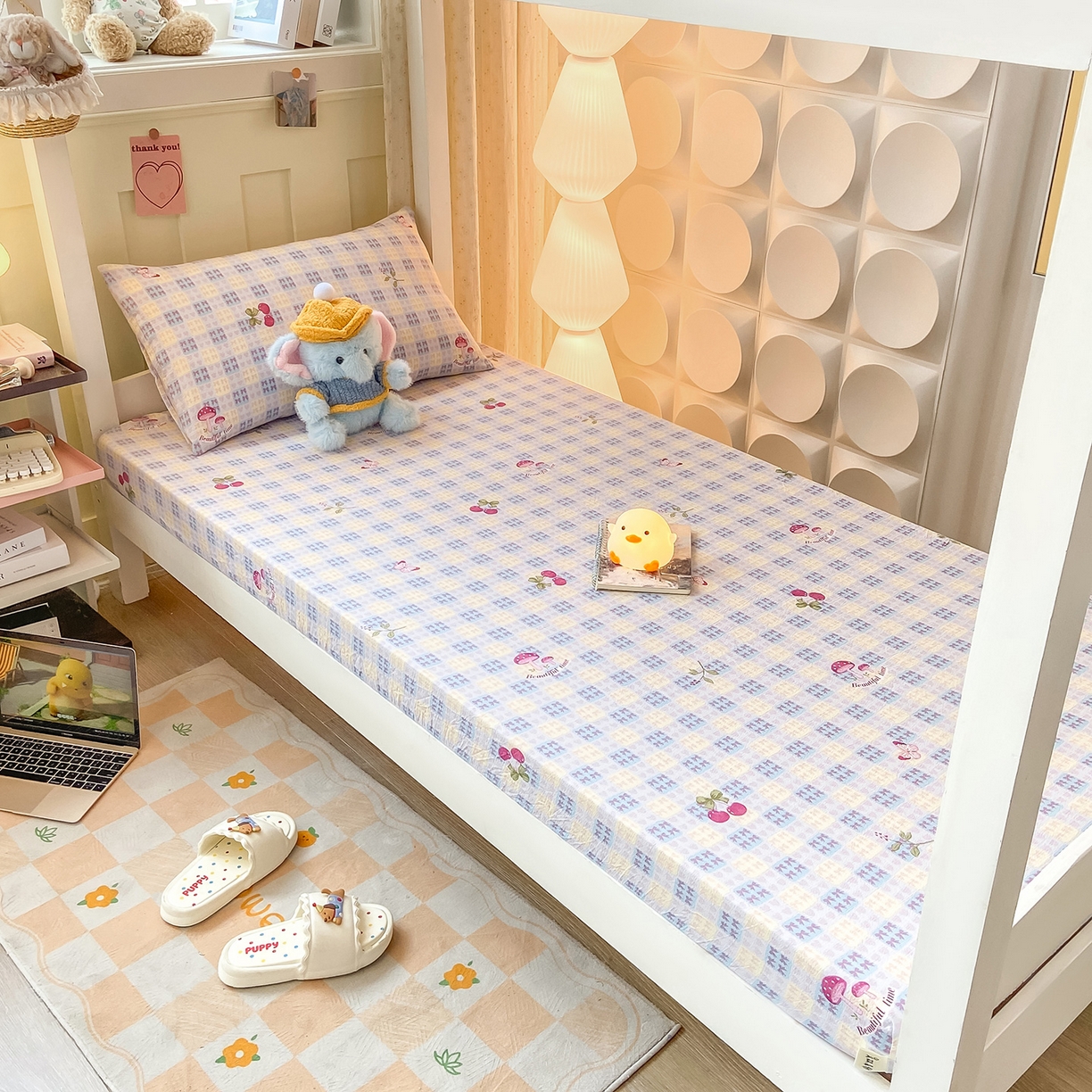 91家纺网 家纺一手货源 找家纺 眠势力 2025新款双层纱学生三件套宿舍上下铺套件ins奶油风云感四件套 甜樱蜜语