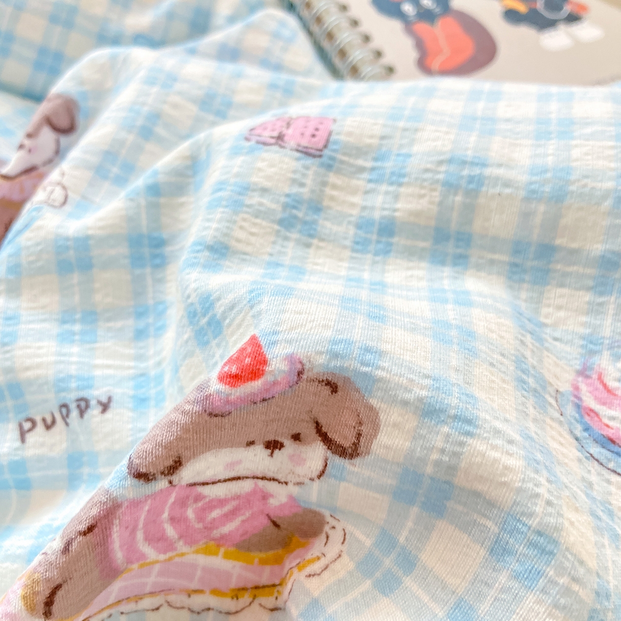 91家纺网 家纺一手货源 找家纺 眠势力 2025新款双层纱学生三件套宿舍上下铺套件ins奶油风云感四件套 淘气狗