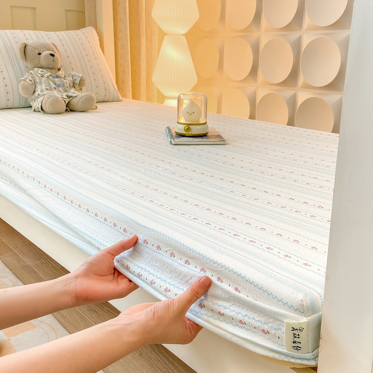 91家纺网 家纺一手货源 找家纺 眠势力 2025新款双层纱学生三件套宿舍上下铺套件ins奶油风云感四件套 一路生花