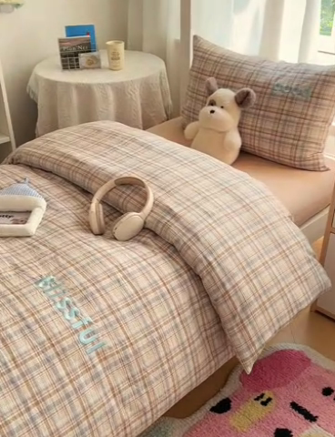 91家纺网 家纺一手货源 找家纺 丽涵家纺 2025新款色织水洗棉刺绣学生三件套 青春